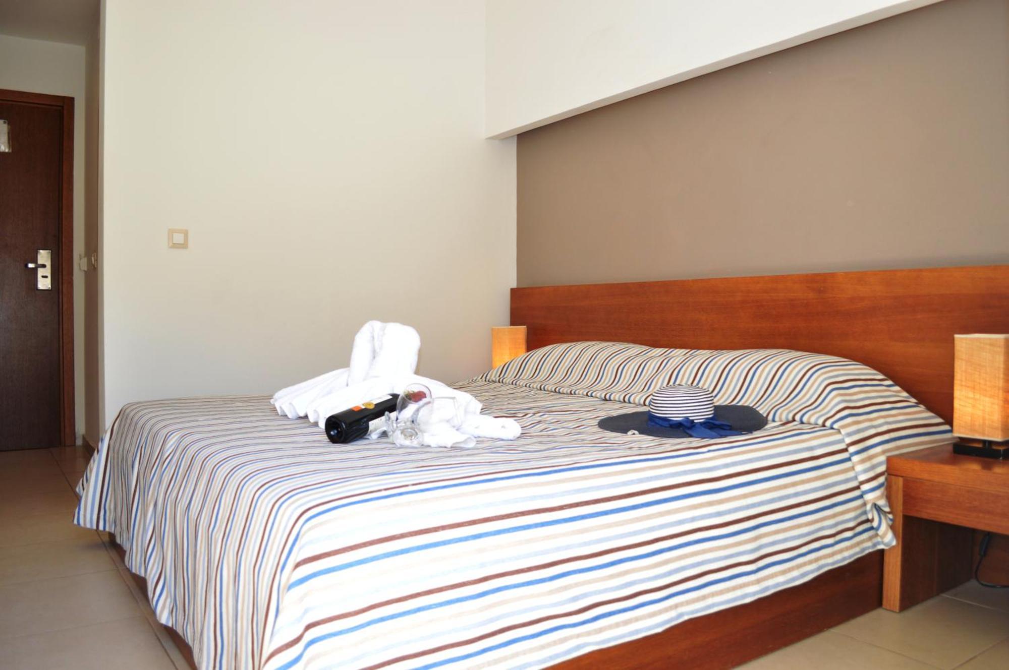 Matala Bay Hotel & Apartments ภายนอก รูปภาพ